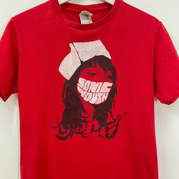 SONIC YOUTH Vintage 2004 Unisex Size S Red Nurse Graphic Band Crewneck T-Shirt - Picture 3 of 9